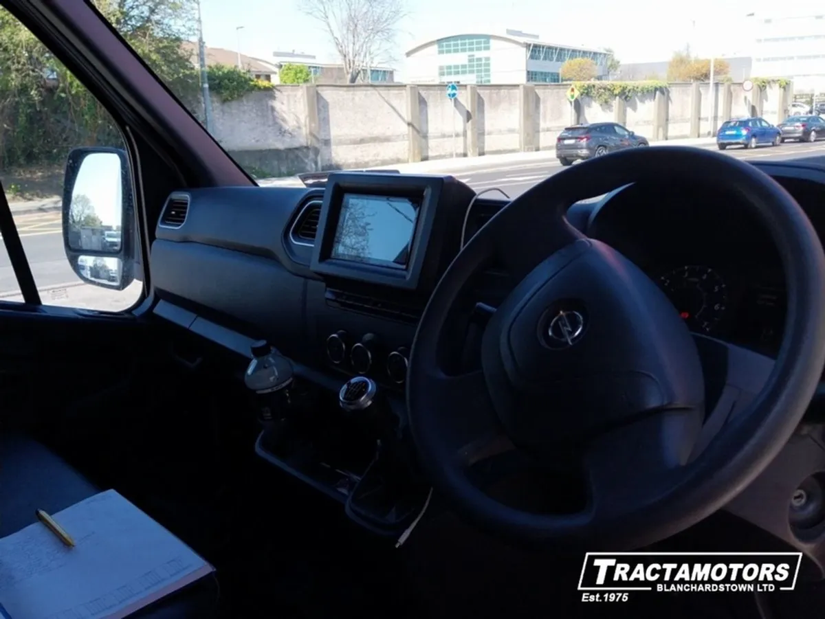 Opel Movano 11 L3h1 FWD 3.5t-2.3 2DR BOX Body - Image 2