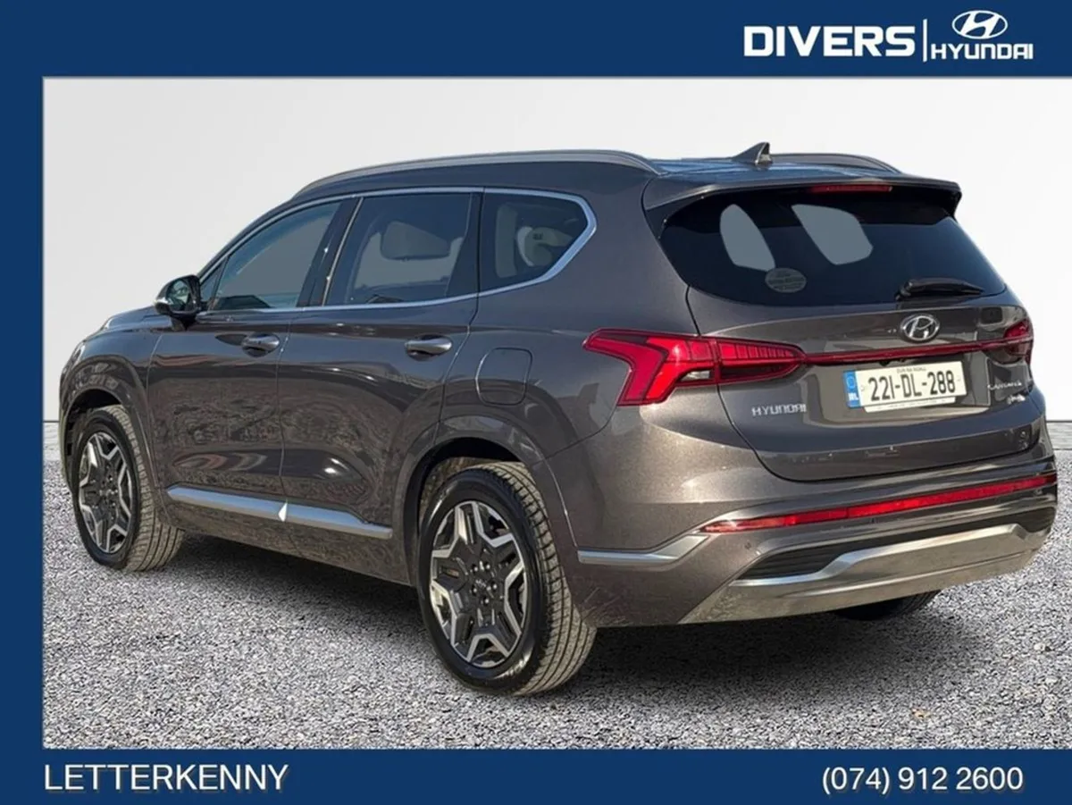 Hyundai Santa Fe Phev - Image 2