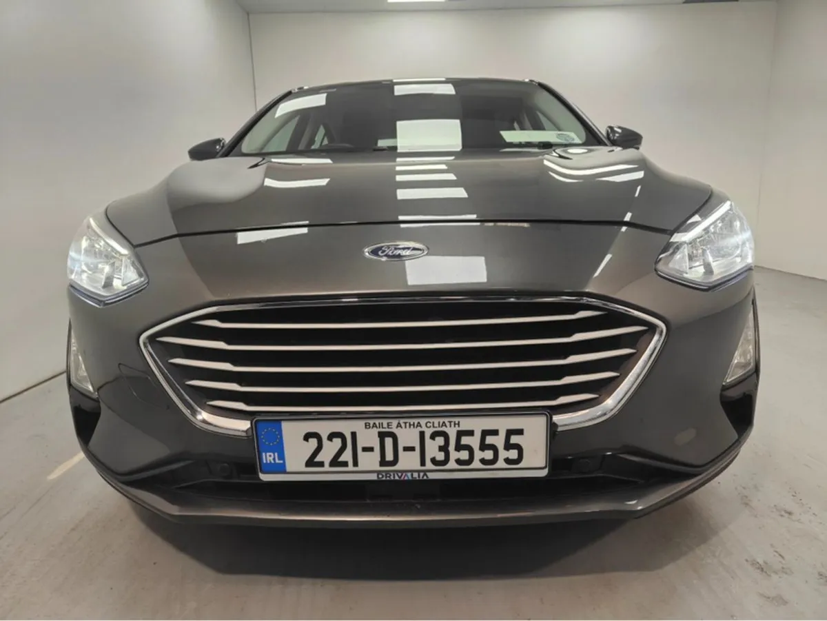 Ford Focus Zetec Edition 1.5 Hatchback 1.5l Ecobl - Image 2