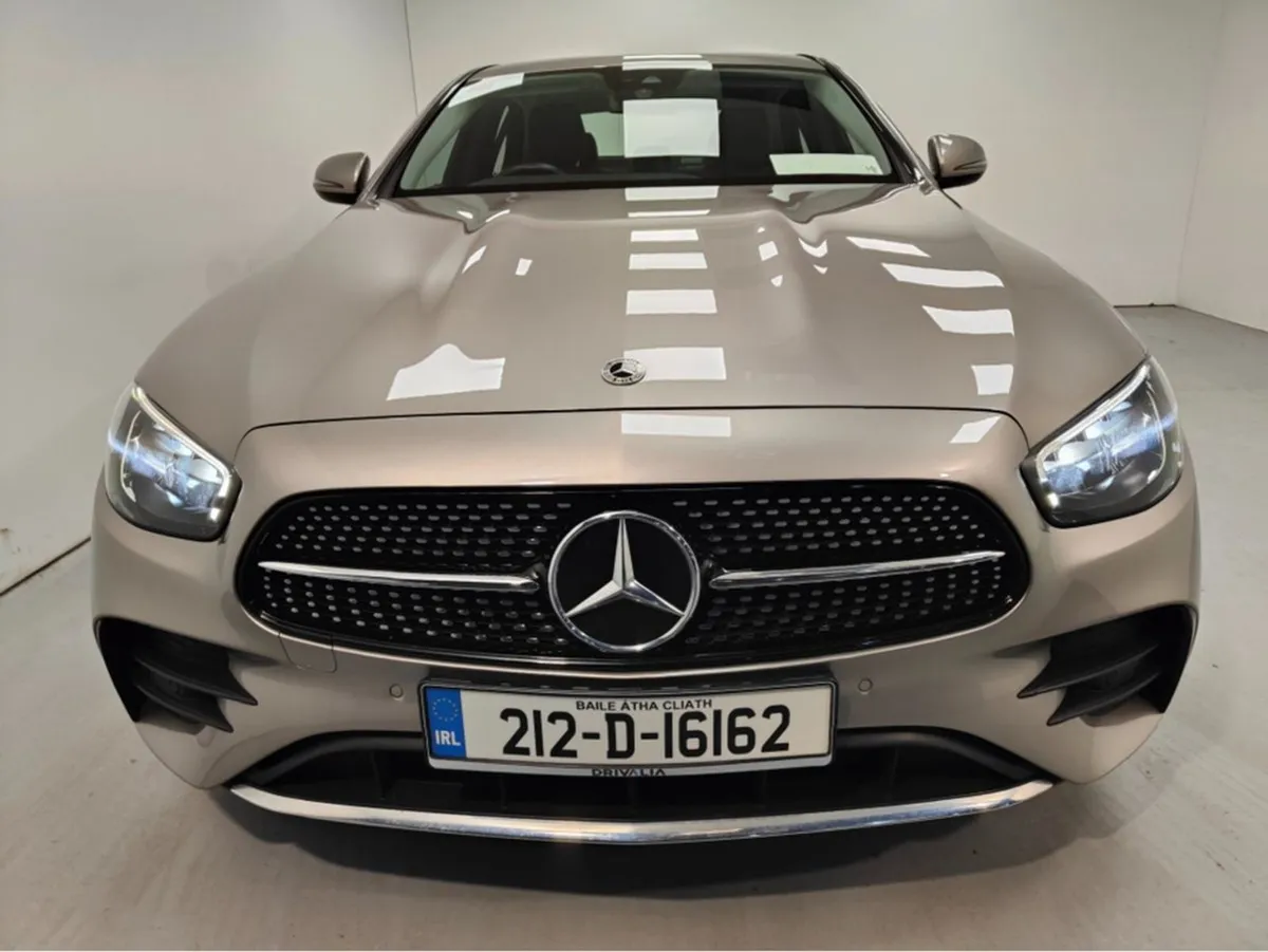 Mercedes-Benz E-Class 300 Plug-in Hybrid 4DR Auto - Image 2