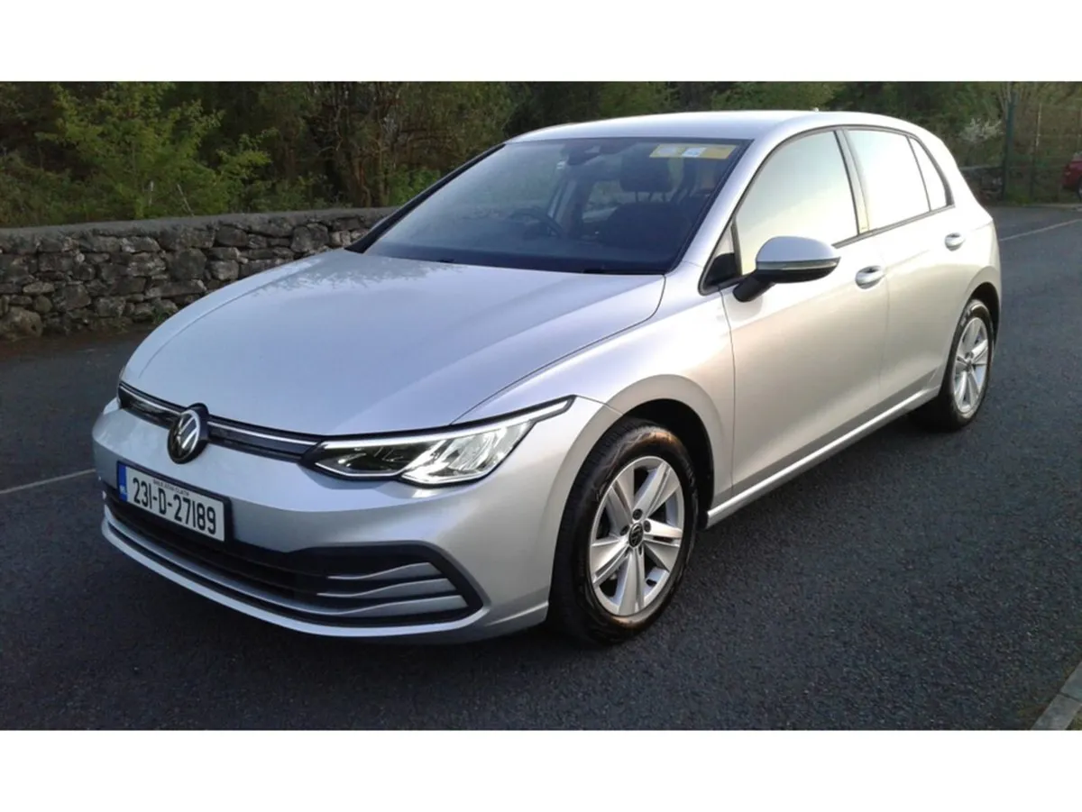 Volkswagen Golf Life 2.0 TDI 115HP 5DR - Image 3