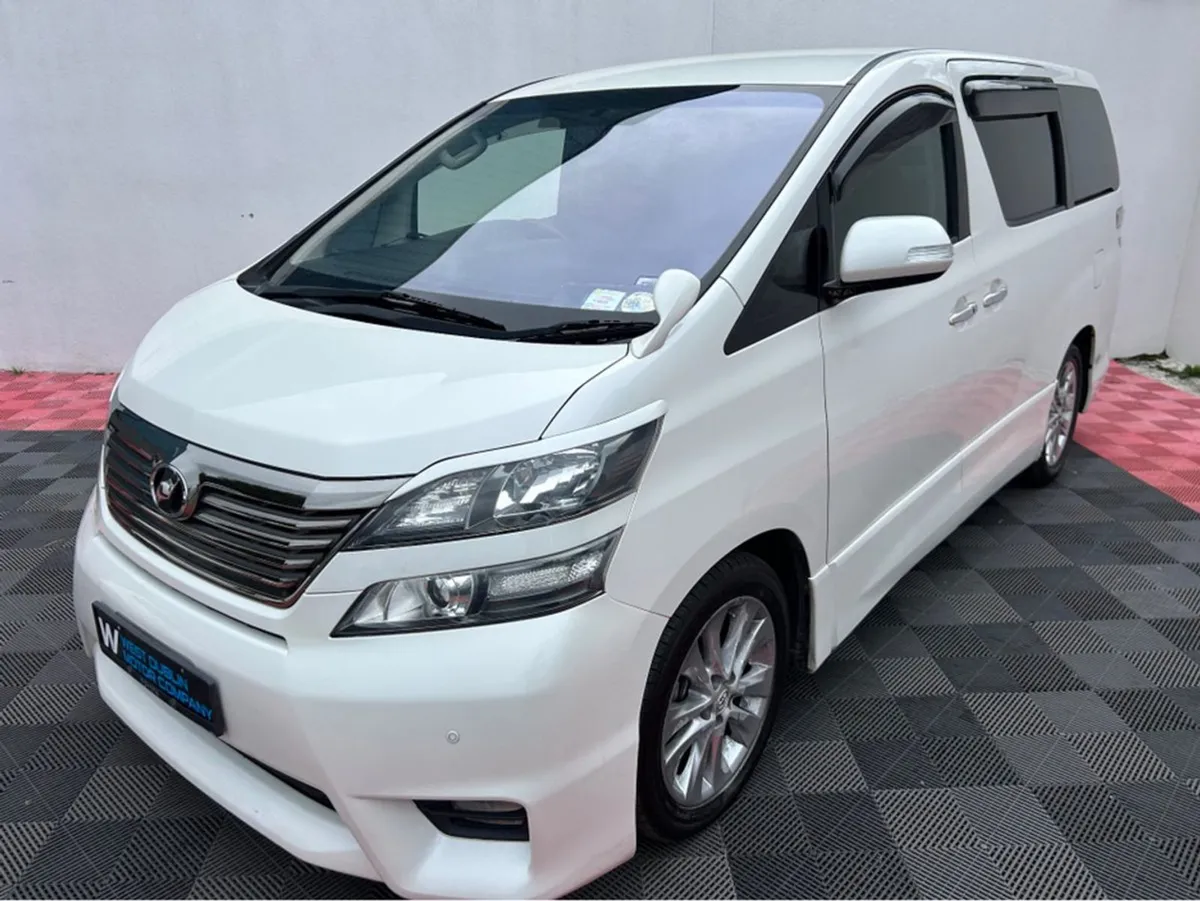 Toyota Vellfire Absolute Luxury - Image 2