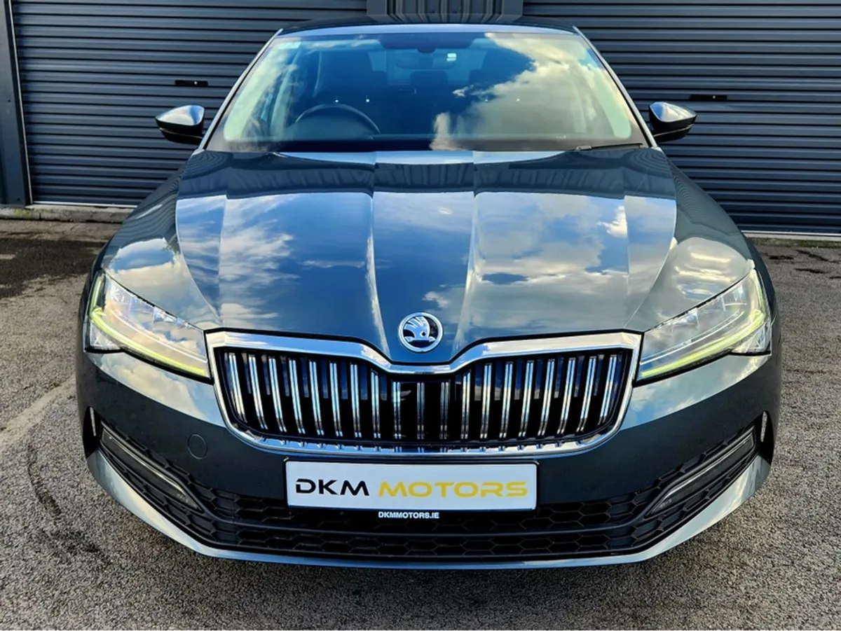 Skoda Superb Ambition 2.0 TDI DSG Auto - Image 2