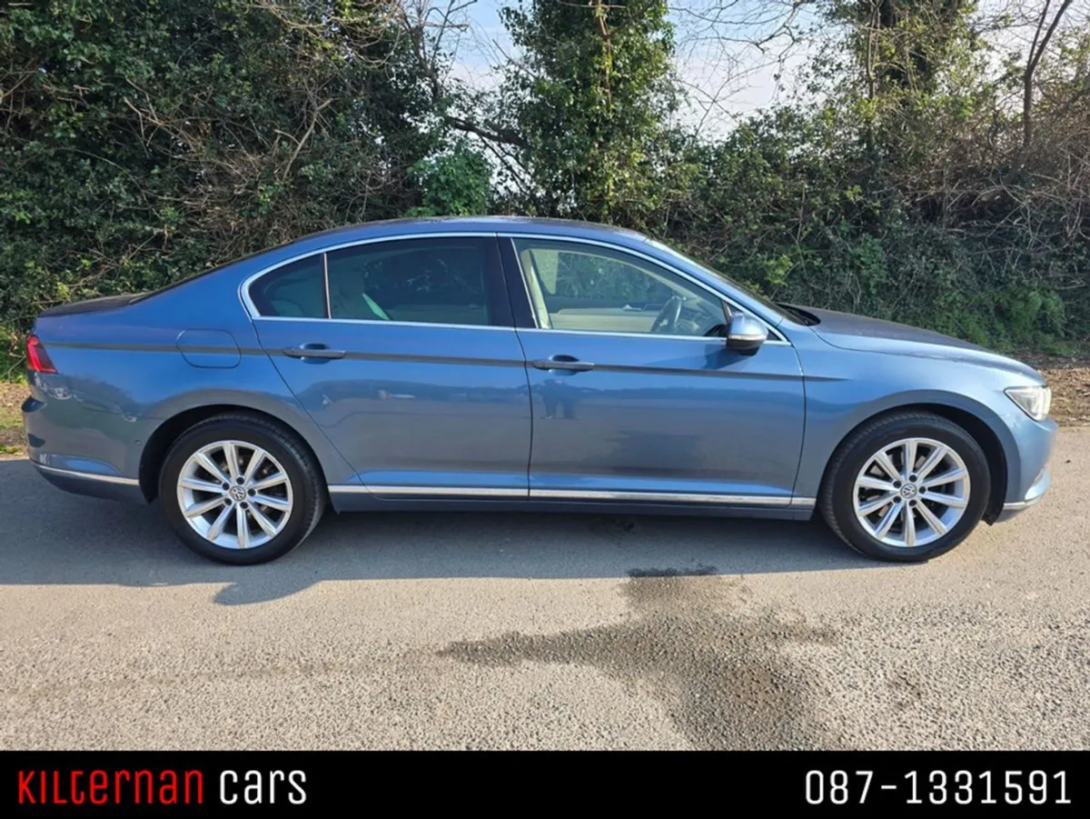 Volkswagen Passat Highline 2.0 TDI Manual 6speed - Image 3