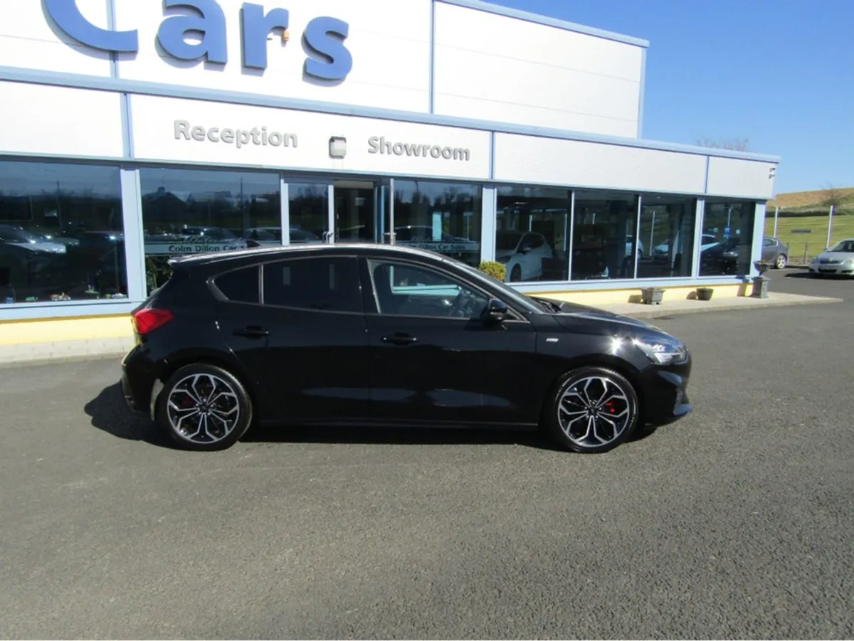Ford Focus St-line X Tdci - Image 3