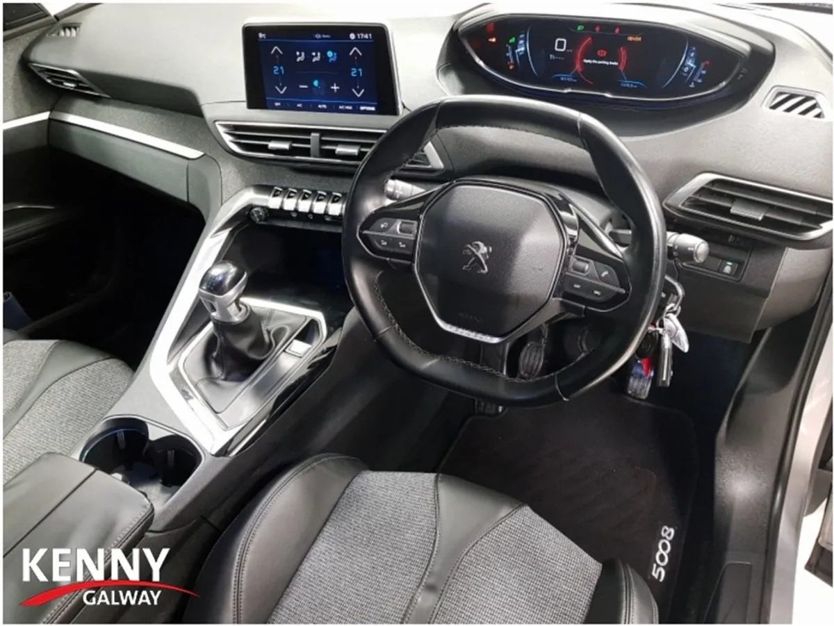 Peugeot 5008 Allure 1.5 Blue HDI 130 6 6.2 4DR - Image 2