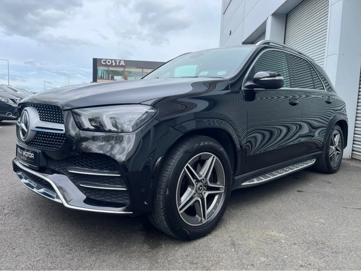 Mercedes-Benz GLE-Class 300D AMG Line 4matic 7sea - Image 3