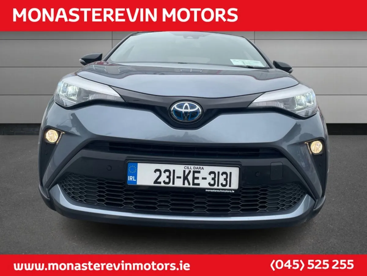 Toyota C-HR Hybrid Sport Bi-tone 4DR - May Madnes - Image 4