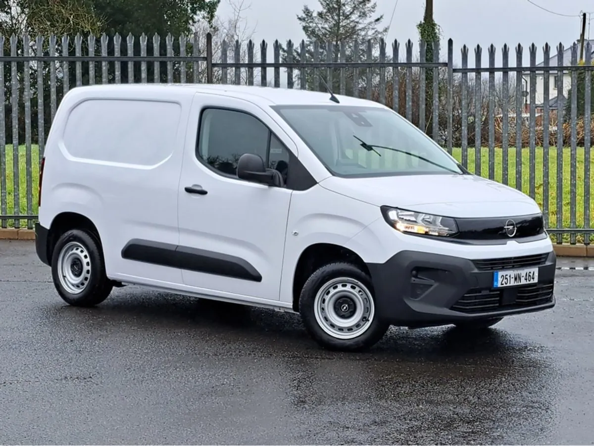 Opel Combo Komfort L1h1 1.5td 100BHP  plylined - Image 2