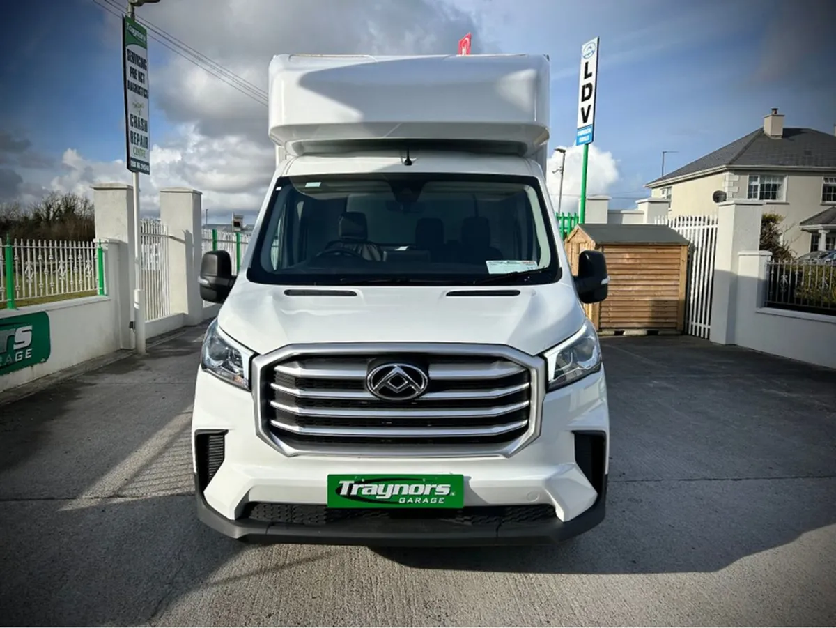 Maxus Deliver 9 L4 Dual RWD With Luton Body AND T - Image 2