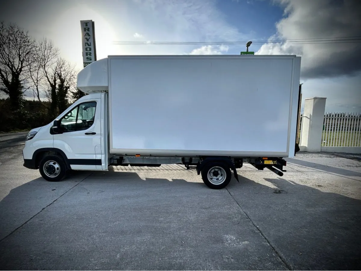 Maxus Deliver 9 L4 Dual RWD With Luton Body AND T - Image 3
