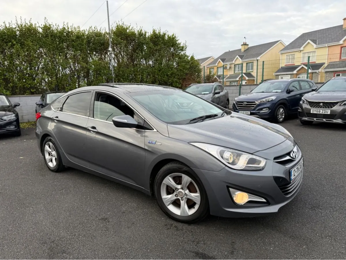 Hyundai i40 1.7 Crdi Premium Blue Driv4 Driv4dr - Image 1