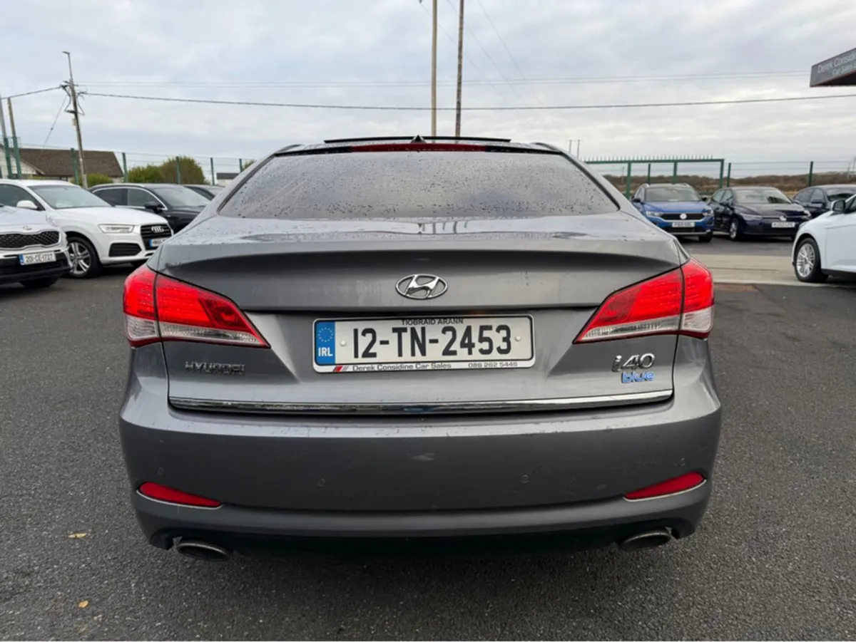 Hyundai i40 1.7 Crdi Premium Blue Driv4 Driv4dr - Image 4