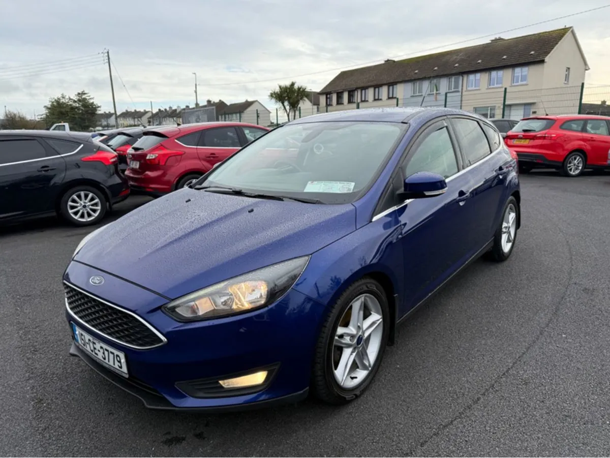 Ford Focus 1.5 Tdci Zetec 120PS 5DR - Image 2