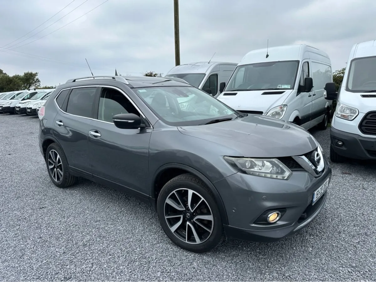 Nissan X-Trail 1.6 DCI Tekna 4X4 7seats - Image 1