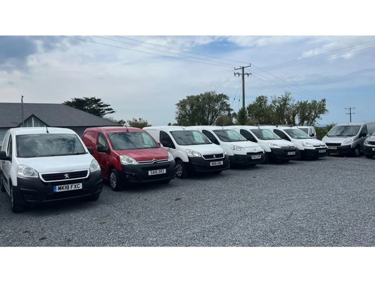 Citroen Berlingo Peugeot Partner Vans 2010 - 2022 - Image 1