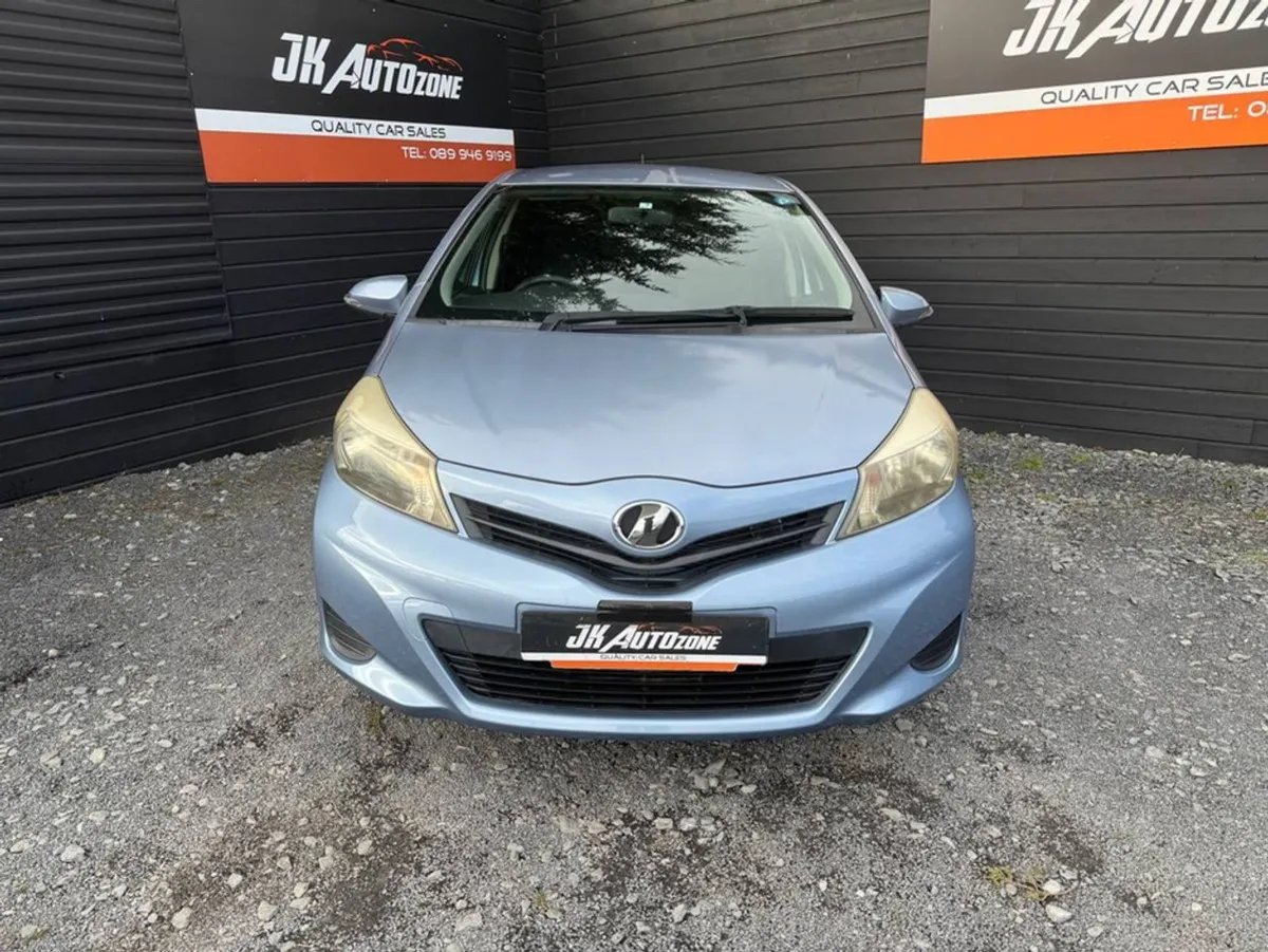 Toyota Yaris 1.0 Vitz Auto 5DR - Image 2