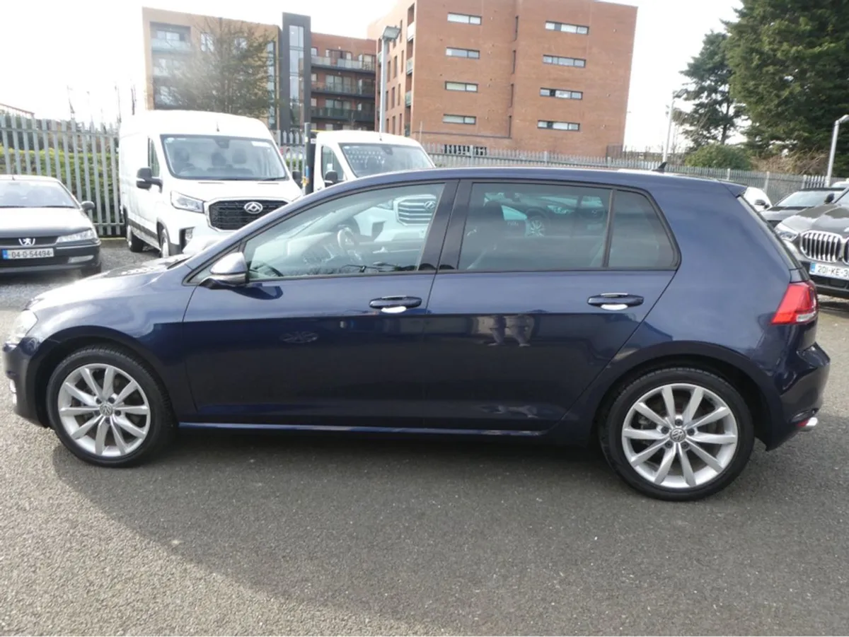 Volkswagen Golf Highline With NCT - Image 4