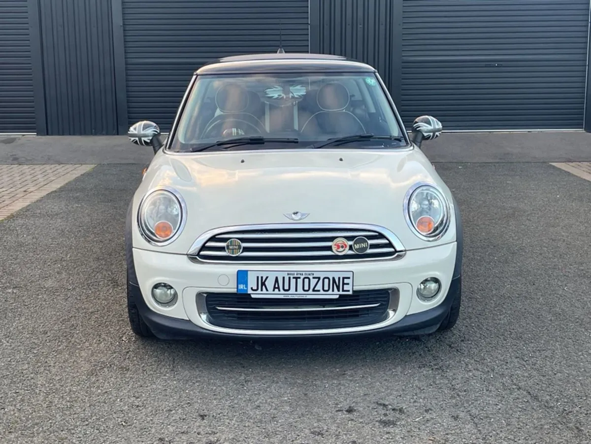 MINI Cooper 1.6 Hatch Auto 3DR - Image 2