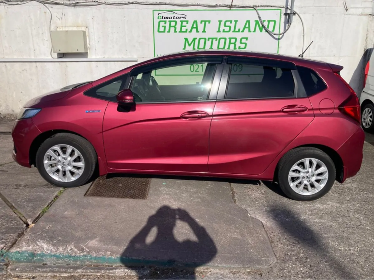 Honda Fit 1.5 Petrol Hybrid Automatic - Image 4