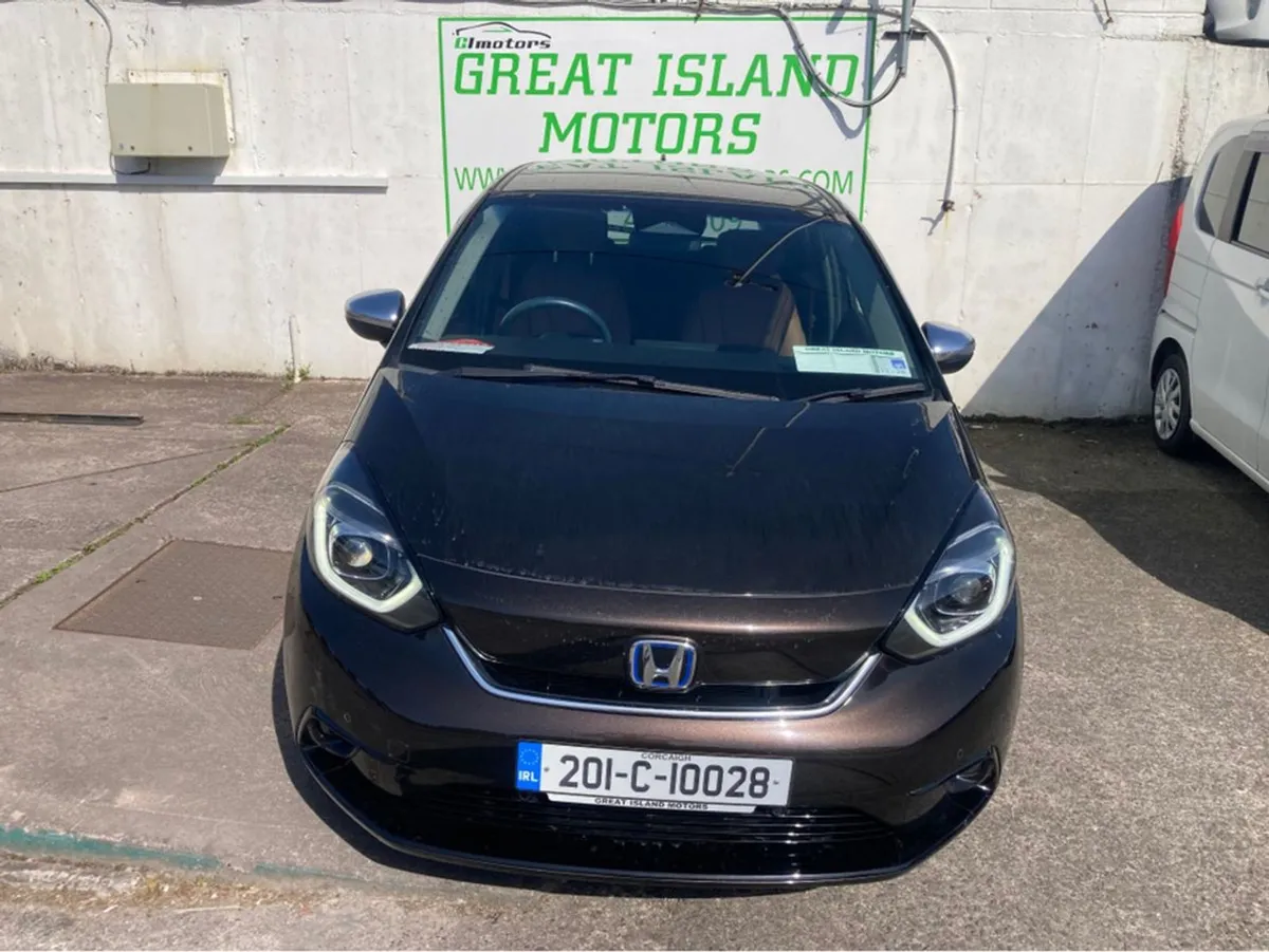 Honda Fit 1.5 Petrol Hybrid Luxe Model Automatic - Image 3