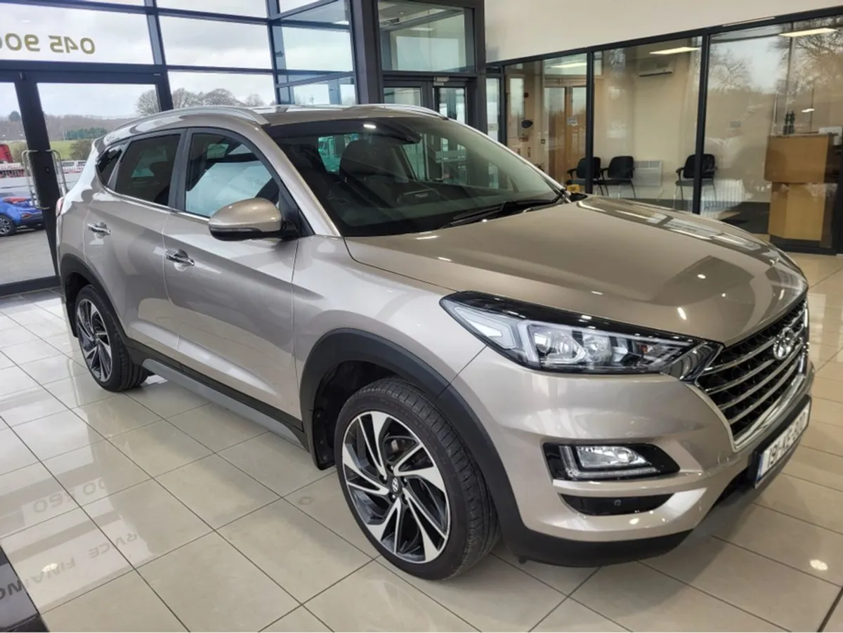 Hyundai Tucson Executive Plus 5DR - Image 2