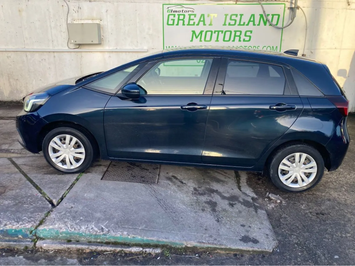 Honda Fit 1.5i Petrol Hybrid Automatic - Image 2