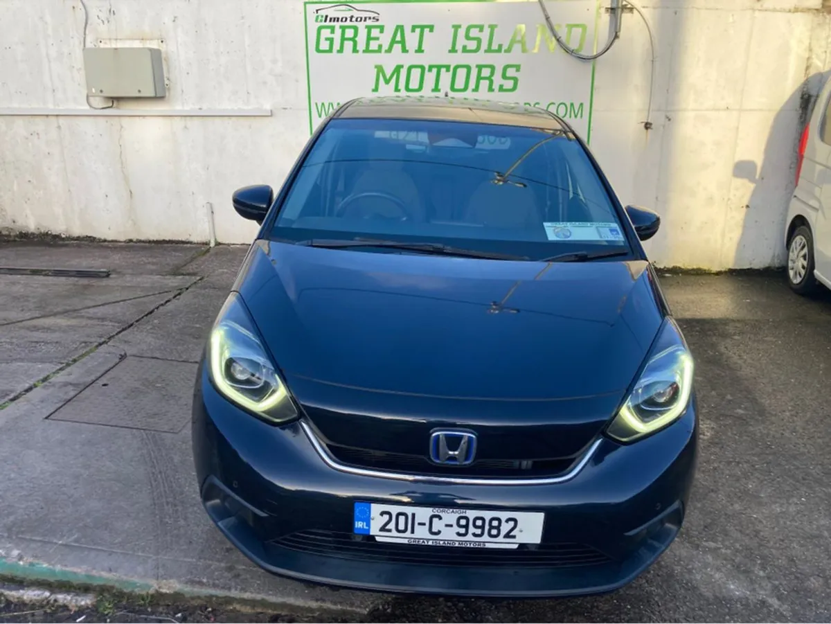 Honda Fit 1.5i Petrol Hybrid Automatic - Image 3