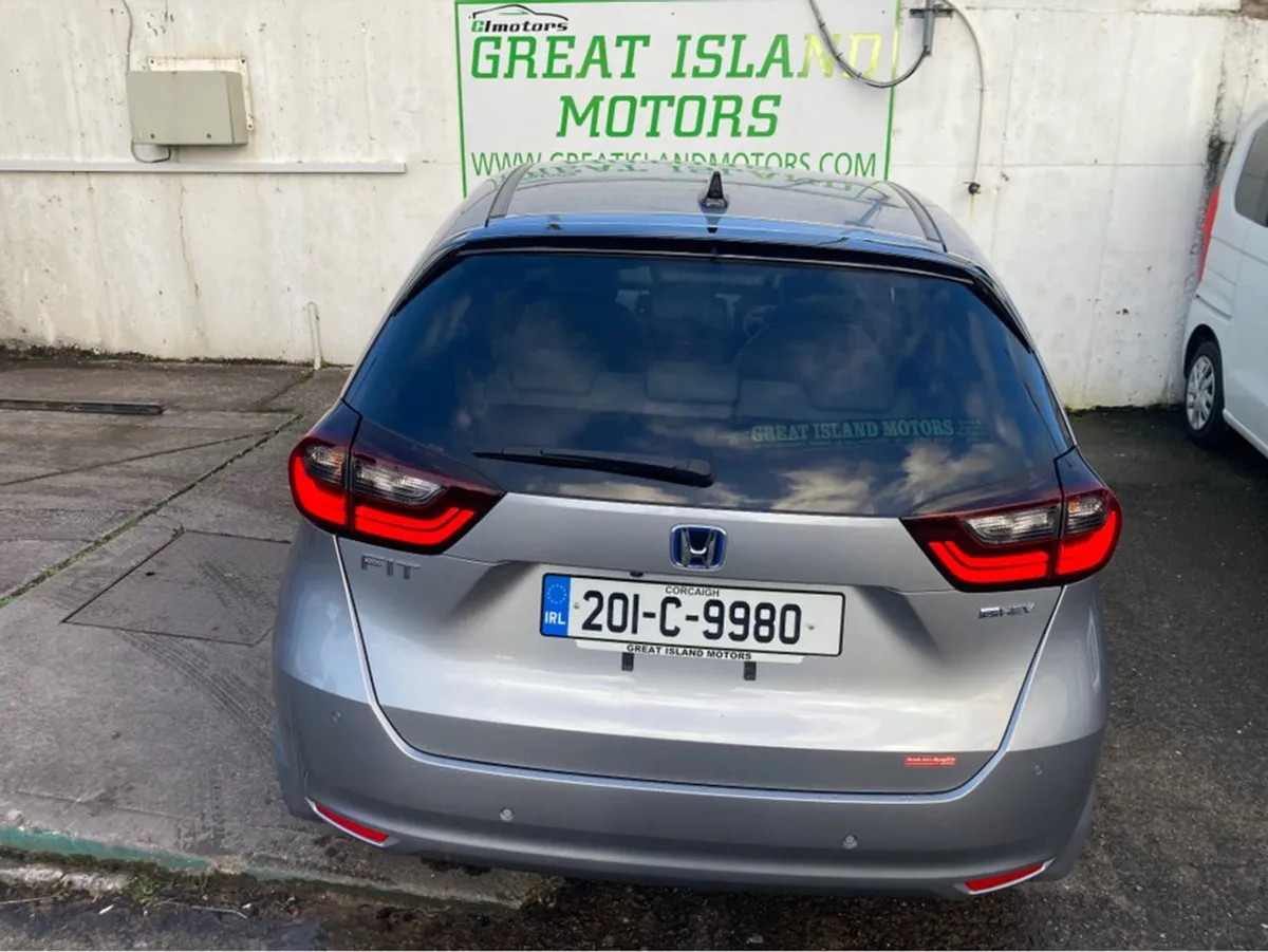 Honda Fit 1.5i Petrol Hybrid Automatic - Image 3