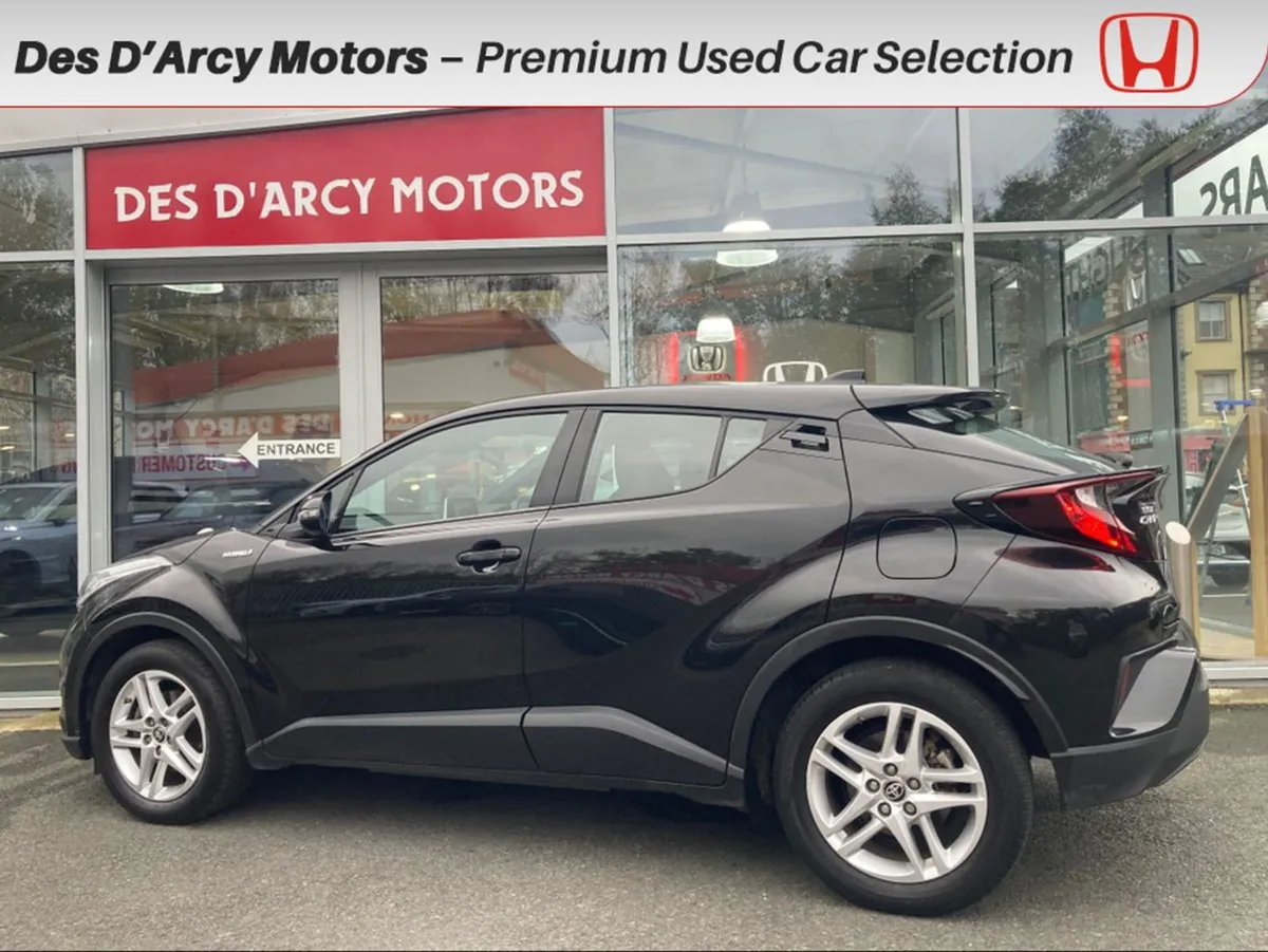Toyota C-HR Hybrid Icon Immaculate - Image 4