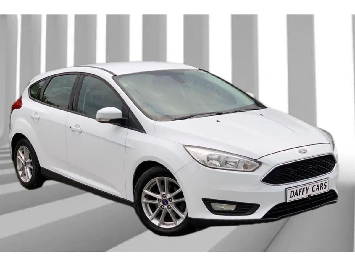 Ford Focus Style 1.5 TD 120PS Power Powershift - Image 2