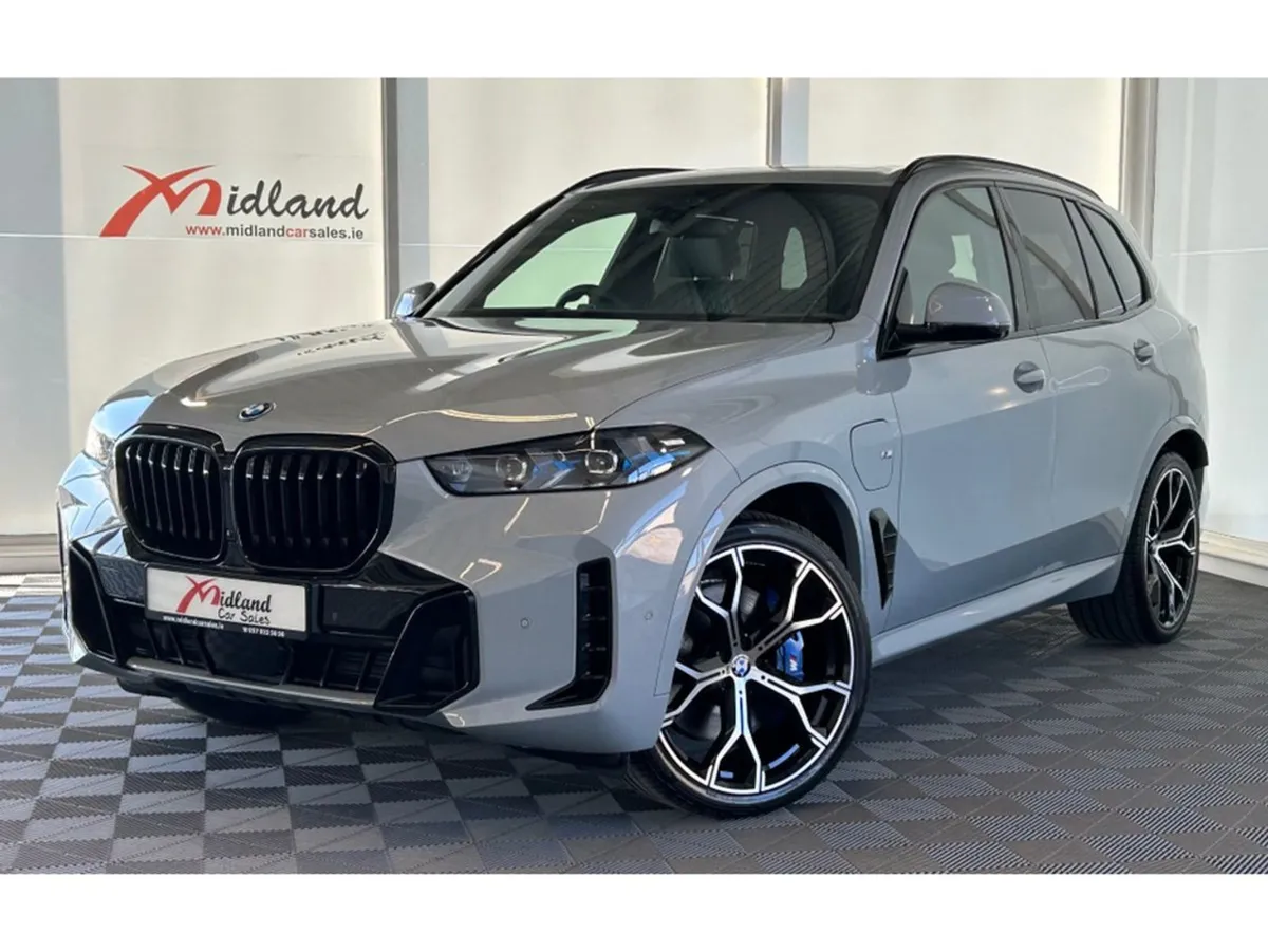BMW X5 Xdrive 50E M Sport  pan Roof pro Pack - Image 1