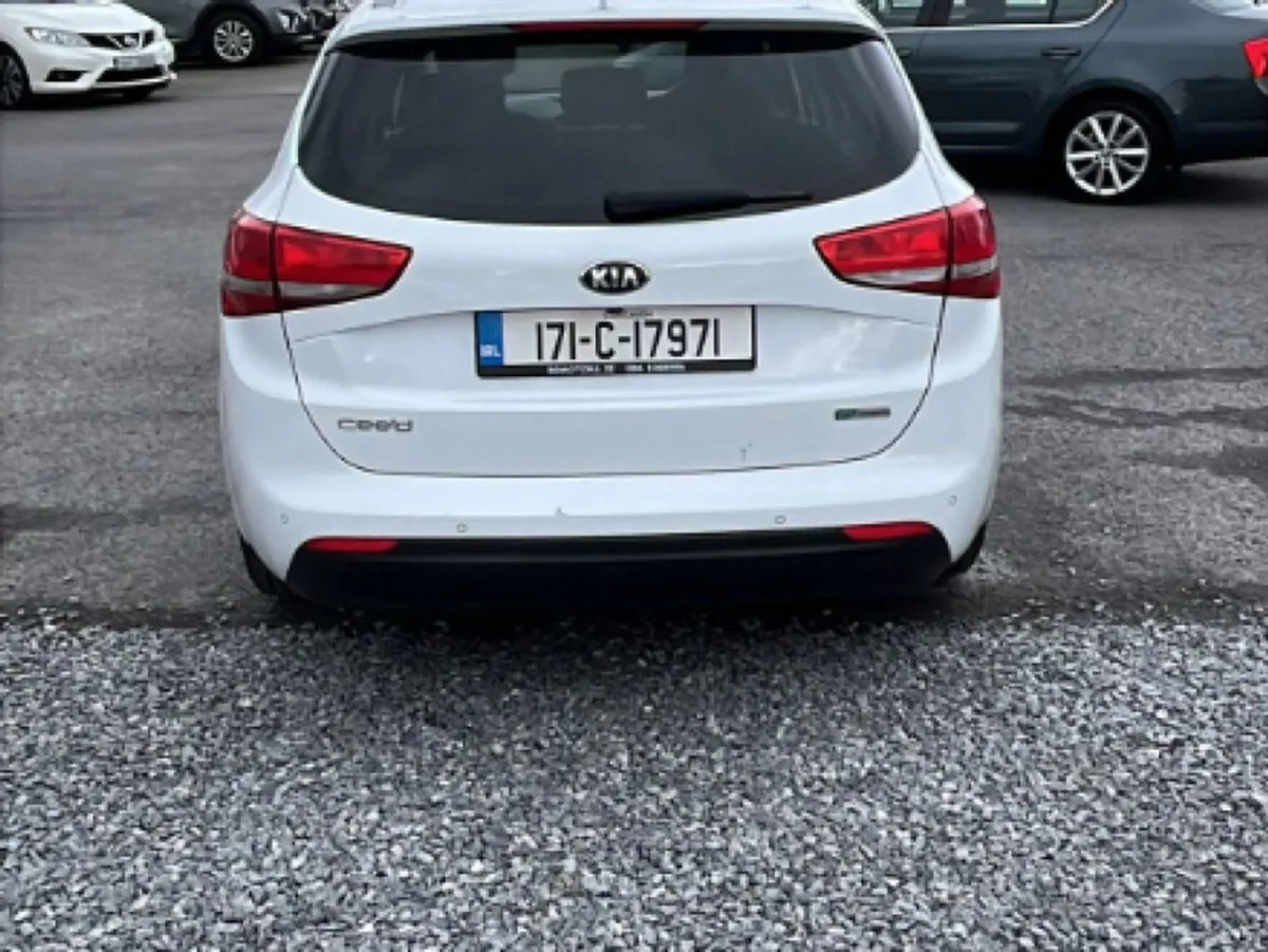Kia Ceed 1.6 Crdi 3 134BHP 5DR - Image 4