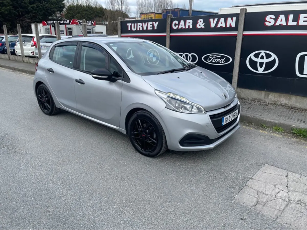 Peugeot 208 Access 1.2 4DR - Image 2