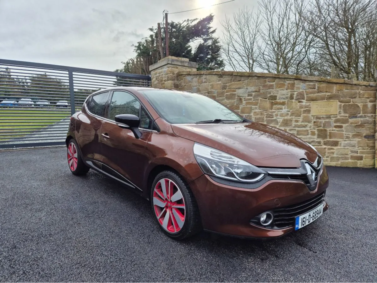 Renault Clio Aba-rh5f 5DR Auto - Image 2