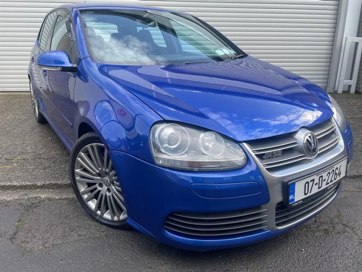 Volkswagen Golf R32 4WD DSG  waltons Garage Ranel - Image 1