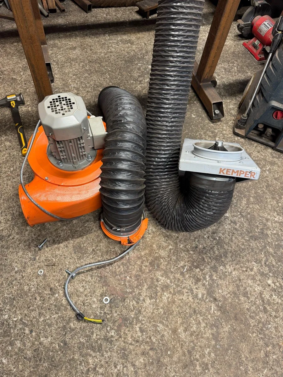 Welding fume extractor - Image 1