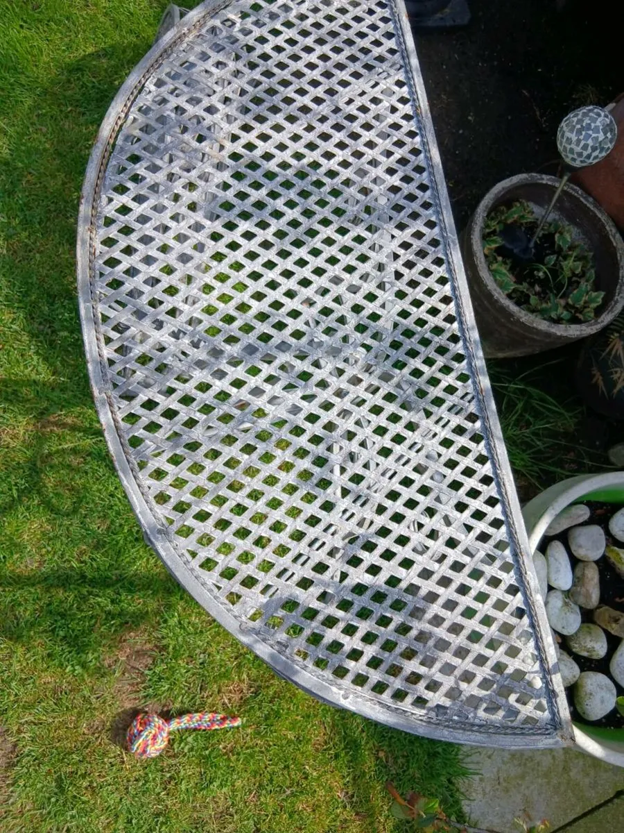 Half moon tables - Image 2
