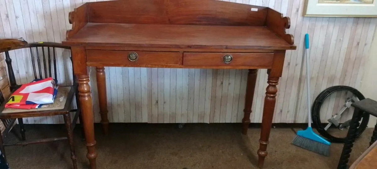 Early 20th Century Mahogany Wash Stand - Image 1