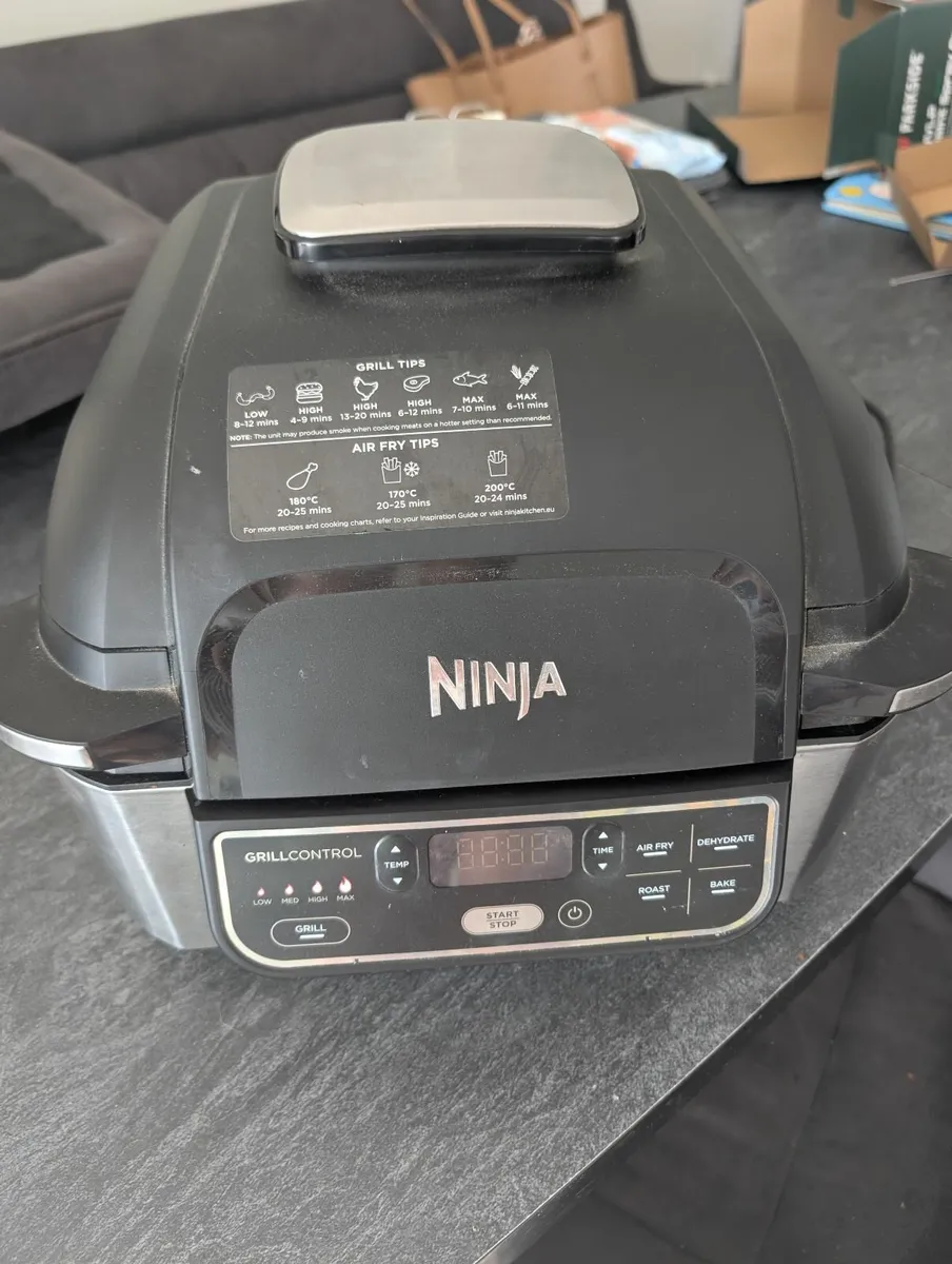 Ninja Air fryer - Image 2