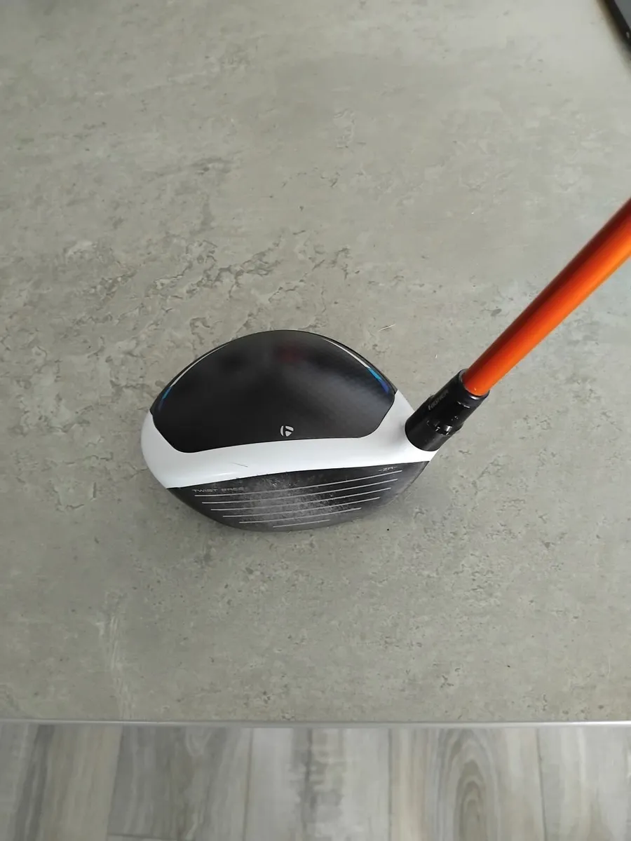 Sim 2 titanium 3 wood ,tour ad shaft - Image 2