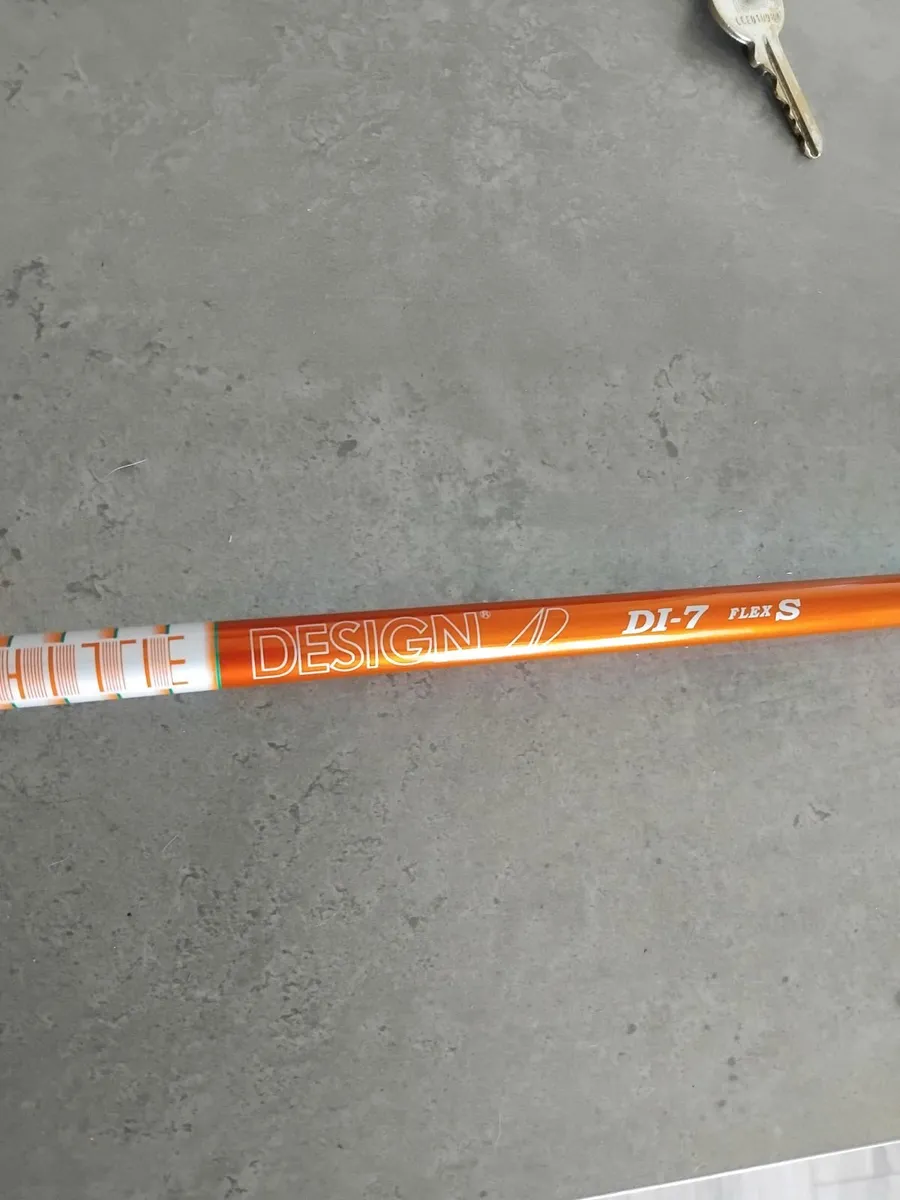 Sim 2 titanium 3 wood ,tour ad shaft - Image 3