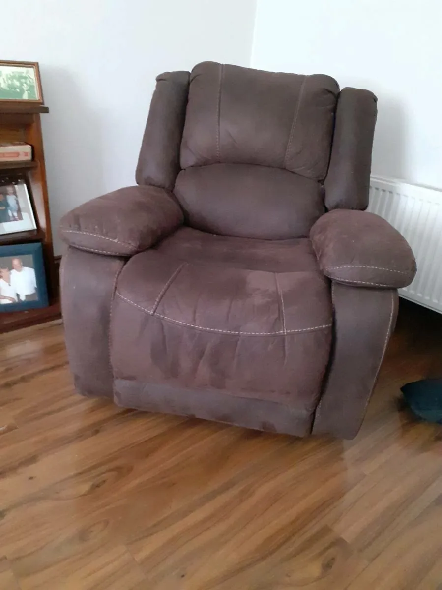 Recling couch - Image 2