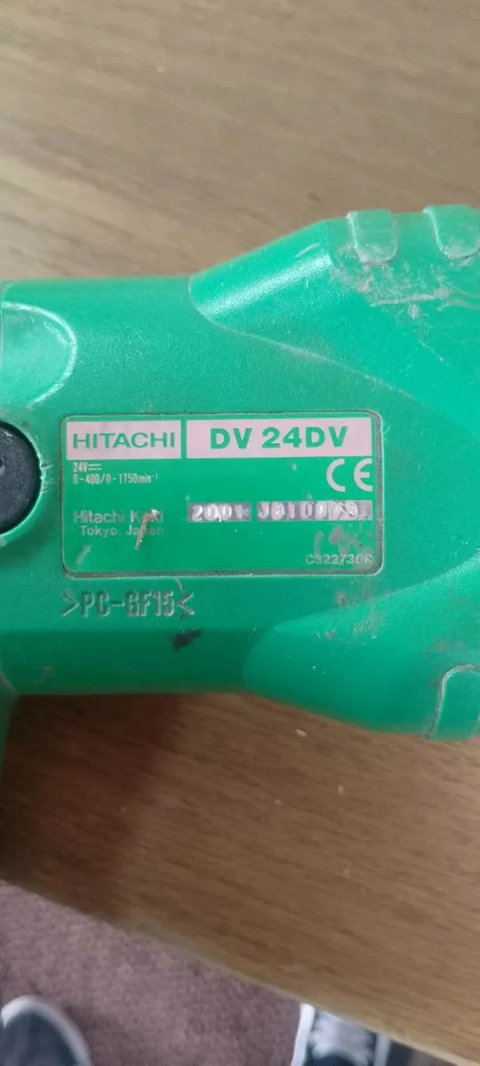 Hitachi battery hammer drill - Image 2