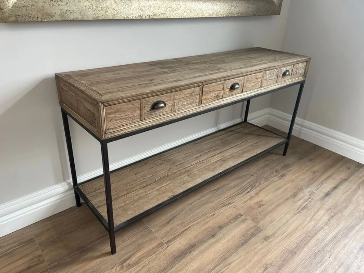 Console table - Image 1