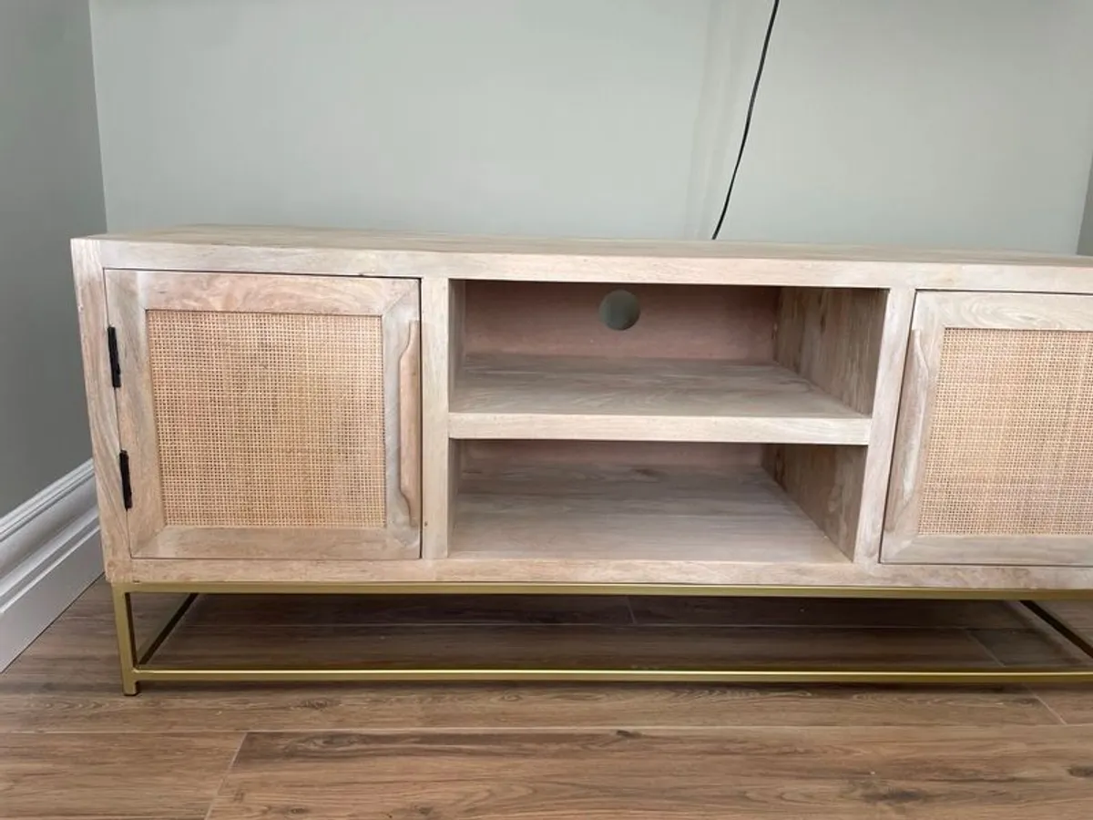 Entertainment Unit - Image 1