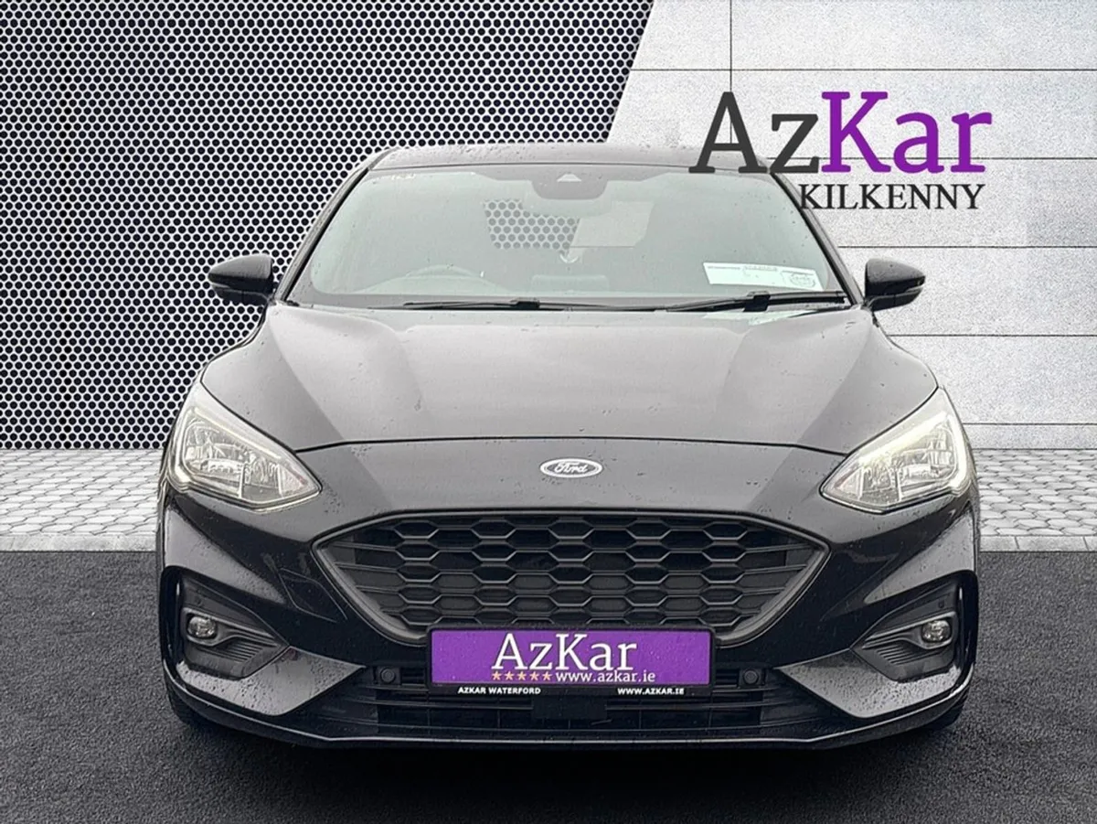 Ford Focus 2022 St-line Edition 5DR 1.0 Petrol Mh - Image 2