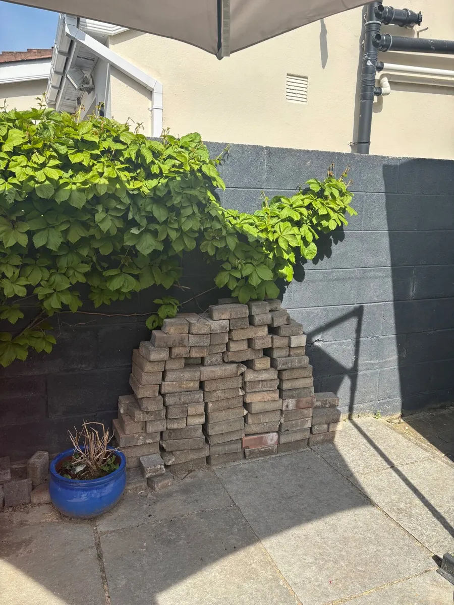 Cobblelock bricks - Image 1