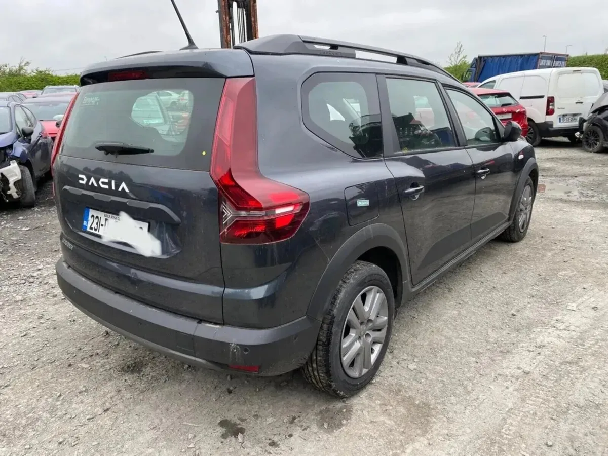 2023 Dacia Jogger - Image 1