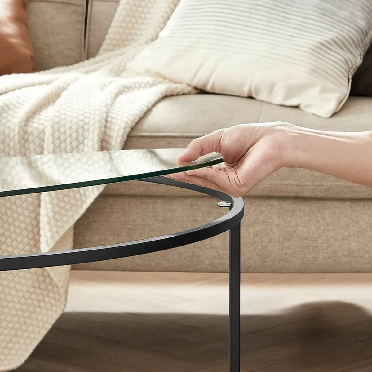 New Modern Round Glass Coffee Table -FREE P&P - Image 2
